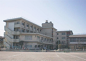 鴨志田第一小学校 鴨志田第一小学校