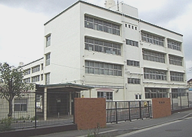 川和小学校