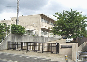 川和東小学校