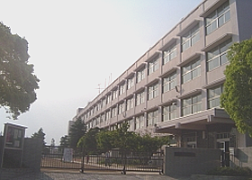 鉄小学校