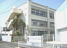 中川中学校