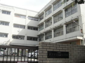 奈良小学校