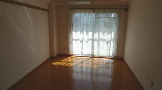 千草台谷本マンション301 千草台谷本マンション301
