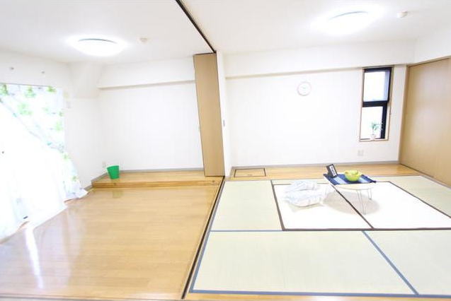 ルネス・クレセール ルネス・クレセール