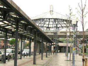 横浜市営地下鉄線 中川駅