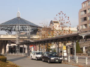 横浜市営地下鉄線 中川駅